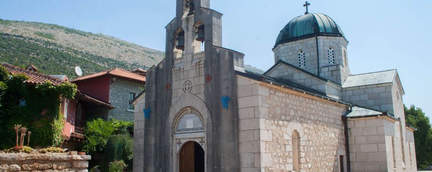 Manastir Tvrdoš