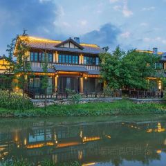 湖州臻隐锦绣别墅度假酒店 · 漾YOUNG User Photo