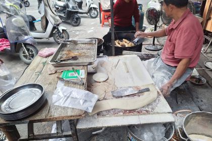 喜池白马特色捞面