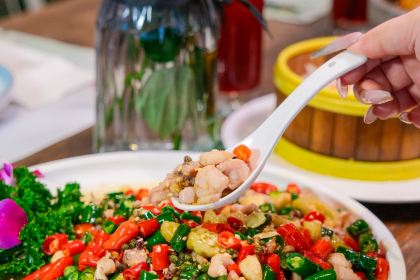 Yin ZheiLi ChengShi KeTing