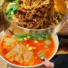 匠本米所·炸酱米线·潮汕小食(万泰汇店) User Photo