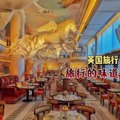 Bacchanalia Mayfair 여행 사진