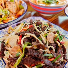 广场小吃城 User Photo