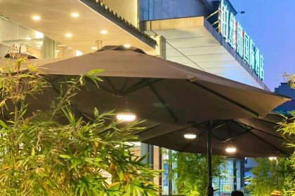 燒鵝仔·荔木燒鵝·茶點（金山湖店）