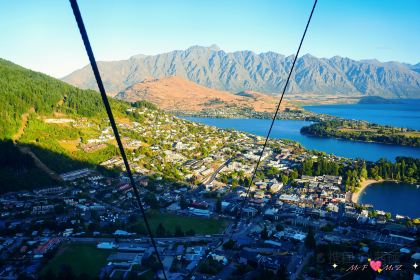 Stratosfare Restaurant & Bar