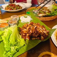 西雙曼傣.邊境傣味.野生菌手抓飯.炒野生菌（南屏街•百大新天地店）張用戶圖片