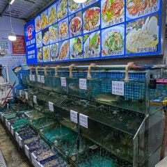 老船夫海鲜馆·本地人肯定·现捞鲜活海鲜(银滩店) User Photo