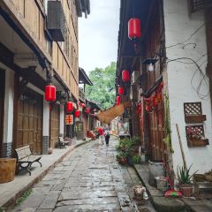 什么都有(尧坝古镇旅游景区店) User Photo