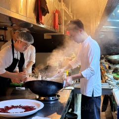 FU MAN LOU User Photo