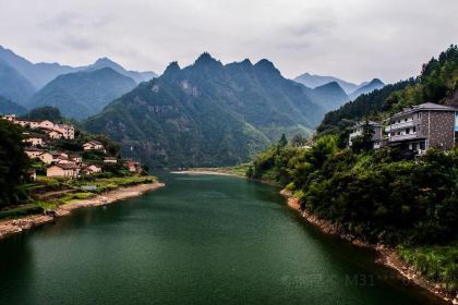 DAN SHI LAO YU ZHUANG