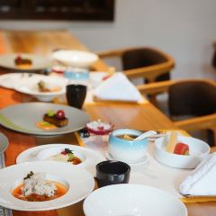 龙谷山房素食餐厅(聚龙小镇店) 여행 사진