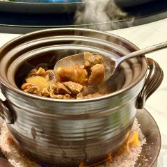 一品红养生汤煲(融汇温泉店) User Photo