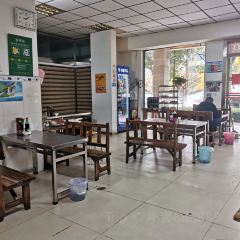 珀玉莲花白米线店 User Photo