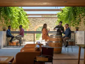 St Hugo Restaurant