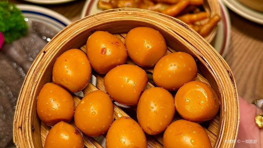 巴卤社老火锅(财富店)