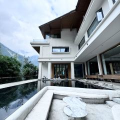 海螺沟同堂·Secret Garden Holiday Villa·雪山观景野奢度假温泉美墅·小术林别院雪山观景餐厅 여행 사진