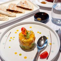 天空之城·全景旋转餐厅 User Photo