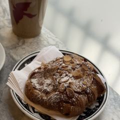 La Colombe Coffee Roasters User Photo