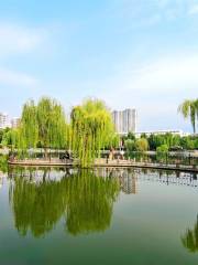 Donghu Park