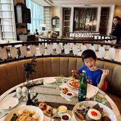 The Lounge at Four Seasons User Photo