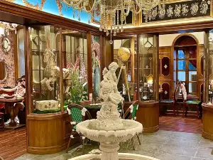 祕密旅行Bonjour（黑金冠 江南西店）