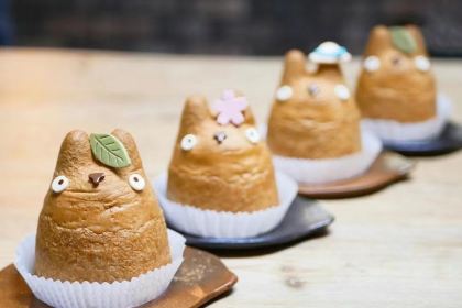 白髭のシュークリーム工房