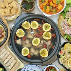 岭色味石锅椰子鸡 User Photo