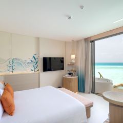 Suan Bua , Centara Ras Fushi Resort & Spa Maldives 여행 사진