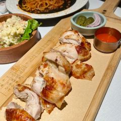 SHANG KONG JIAN E SHI CHU FANG KAI DE DIAN User Photo