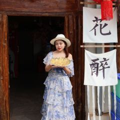 半湖云·湖景餐厅(普者黑景区店) User Photo