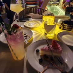 LUXE LOUNGE User Photo