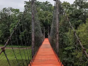เขากระโดง