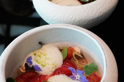 Hytra Restaurant & Bar