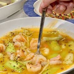 一品红养生汤煲(融汇温泉店) User Photo