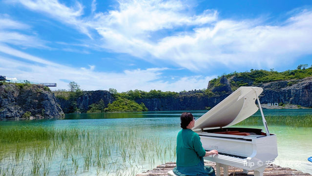 Yixing Internet-Famous Lake (Yixing Maldives)