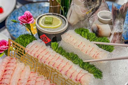 臻紮實·海鮮火鍋·懷舊粵菜