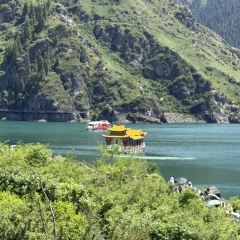 阿米尔湖景餐厅 User Photo
