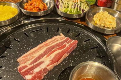 禾田炭火烤肉(电商大厦店)