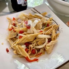 YUE YUAN SHAN ZHUANG 여행 사진