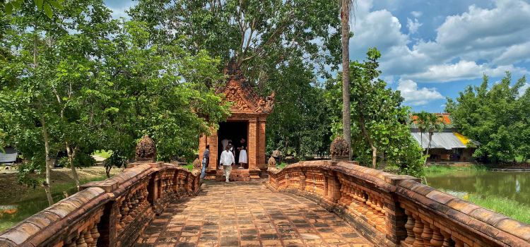 The Terracotta Garden At Lamphun