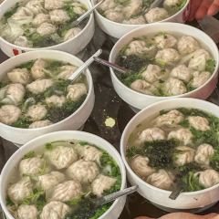 石门侯·石门馄饨侯(革新北街店) User Photo