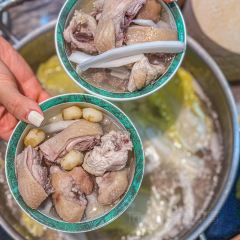 SI JI YE LIN User Photo