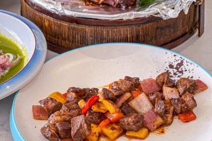 Haojing Seafood Restaurant (wanghongcantingshuangyuewan)