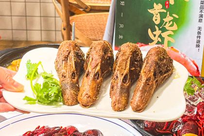 辣首龍蝦主題餐廳(東絳店)