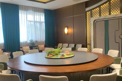 力哥金澜餐厅(东坡湖广场店)