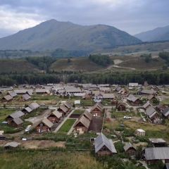 禾木老村山庄 User Photo