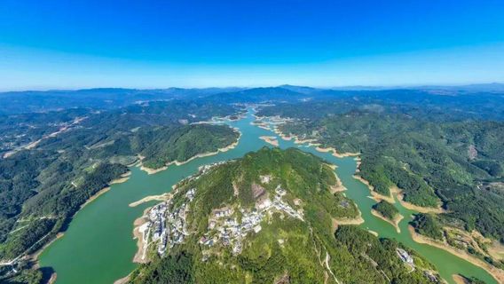 Feilong Lake Resort Area