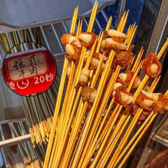 唐记煌·大坨牛肉串串香火锅(中渼市集店) User Photo