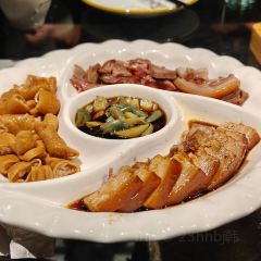 HE DONG XIAO GUAN User Photo