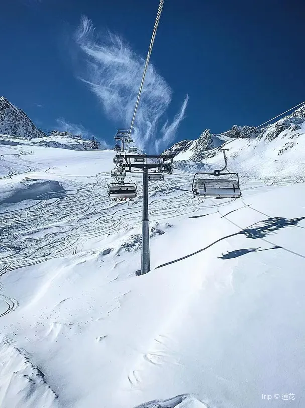 1_Bears Town Ski Resort